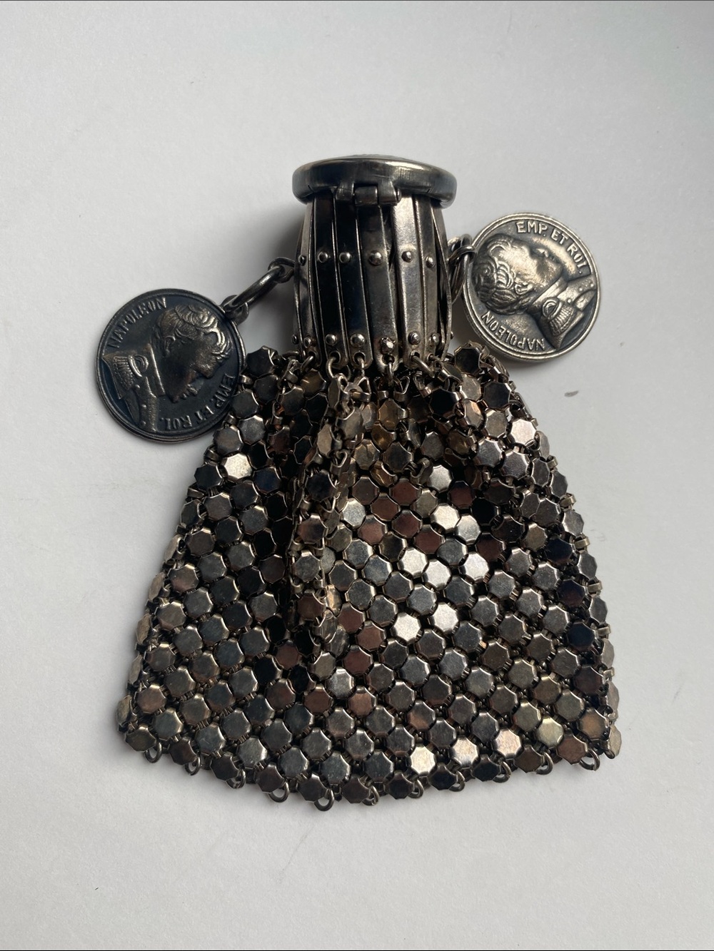 VTG Napoleon 1900’s Unique Silver Mesh Coin Purse with Expandable Opening 4”H